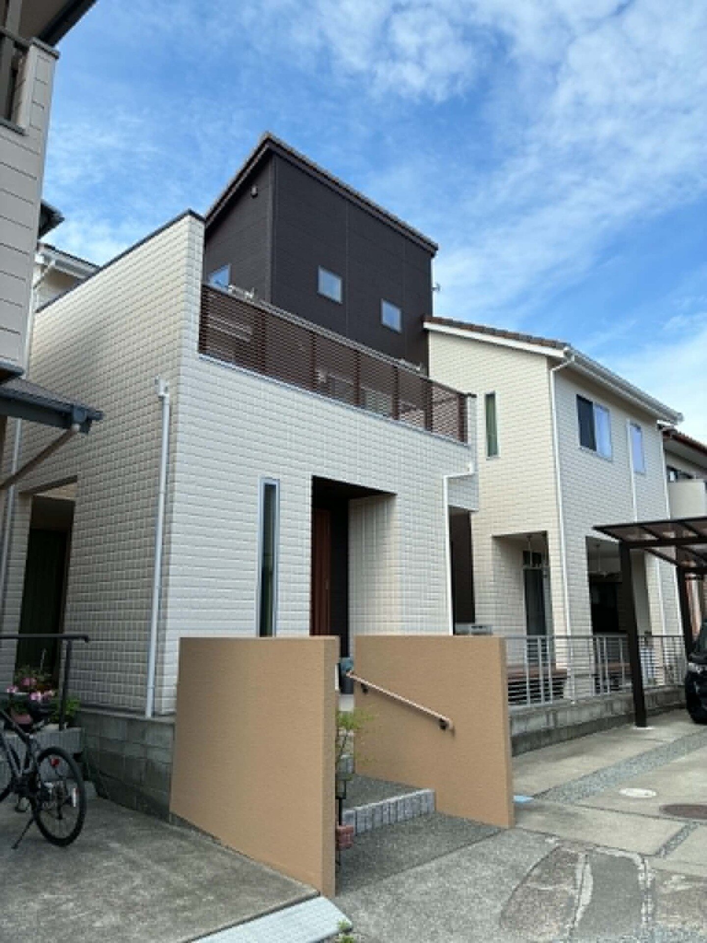 美しく整え、住まいを雨から守る外壁塗装