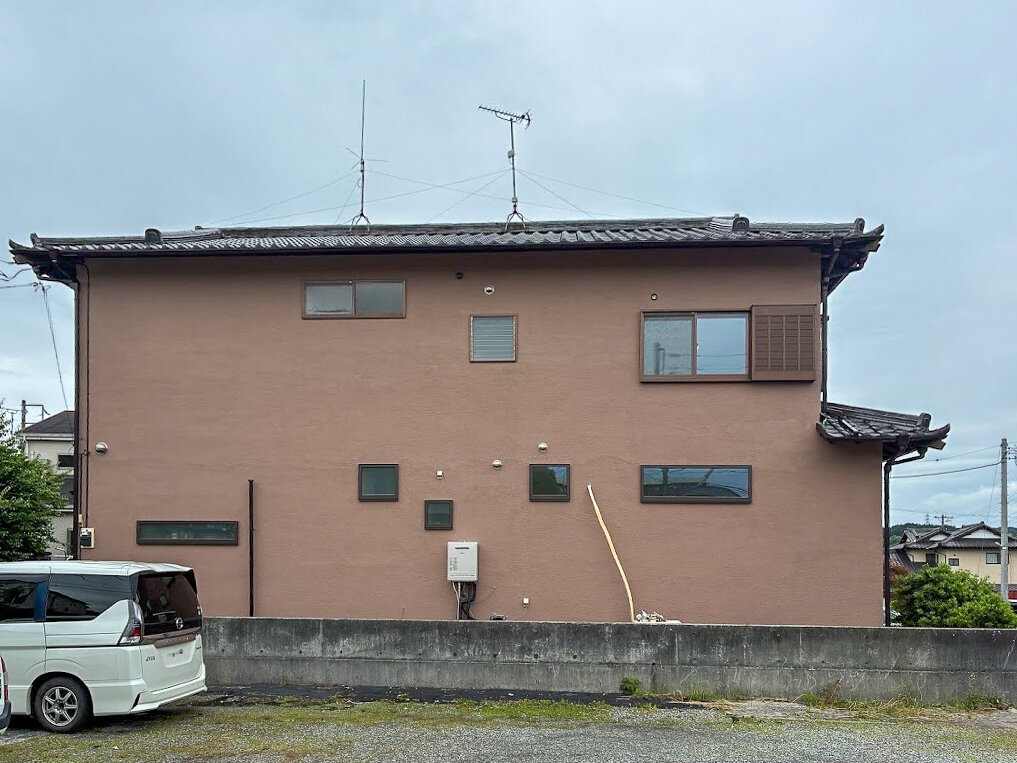 色あせた外壁を美しく再生。住まいを守るモルタル外壁塗装