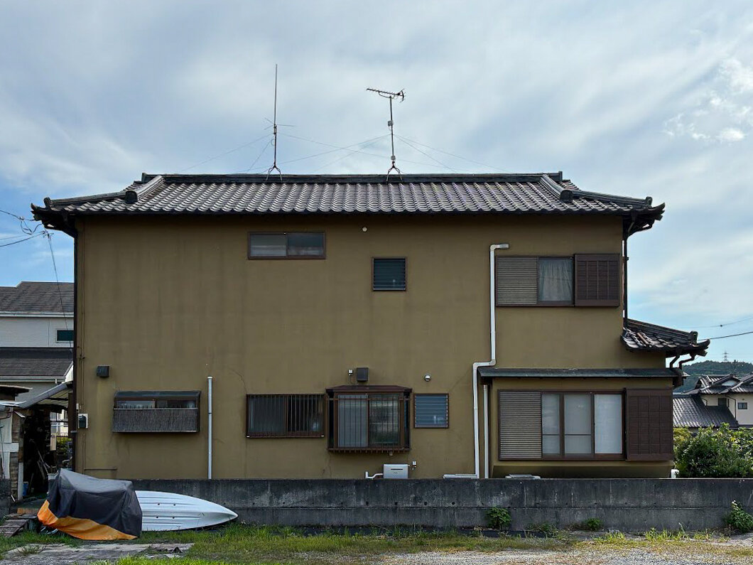 色あせた外壁を美しく再生。住まいを守るモルタル外壁塗装